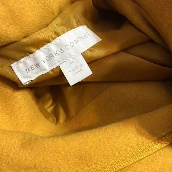 New York & Co Women’s Gold Wool Blend Jacket Coat Horn Toggles Size Medium - Picture 8 of 10